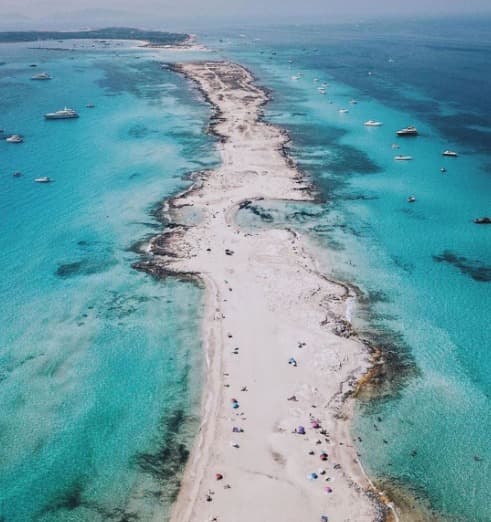 Aguas cristalinas de Formentera — tours en moto de agua desde Ibiza